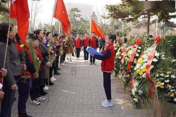网球运动员营救